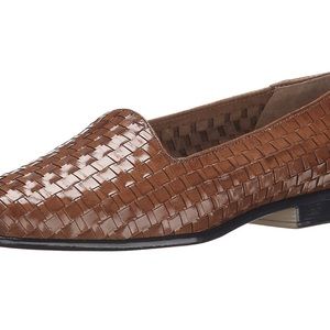 Trotter Liz Brown Loafers 9 1/2 Narrow NIB